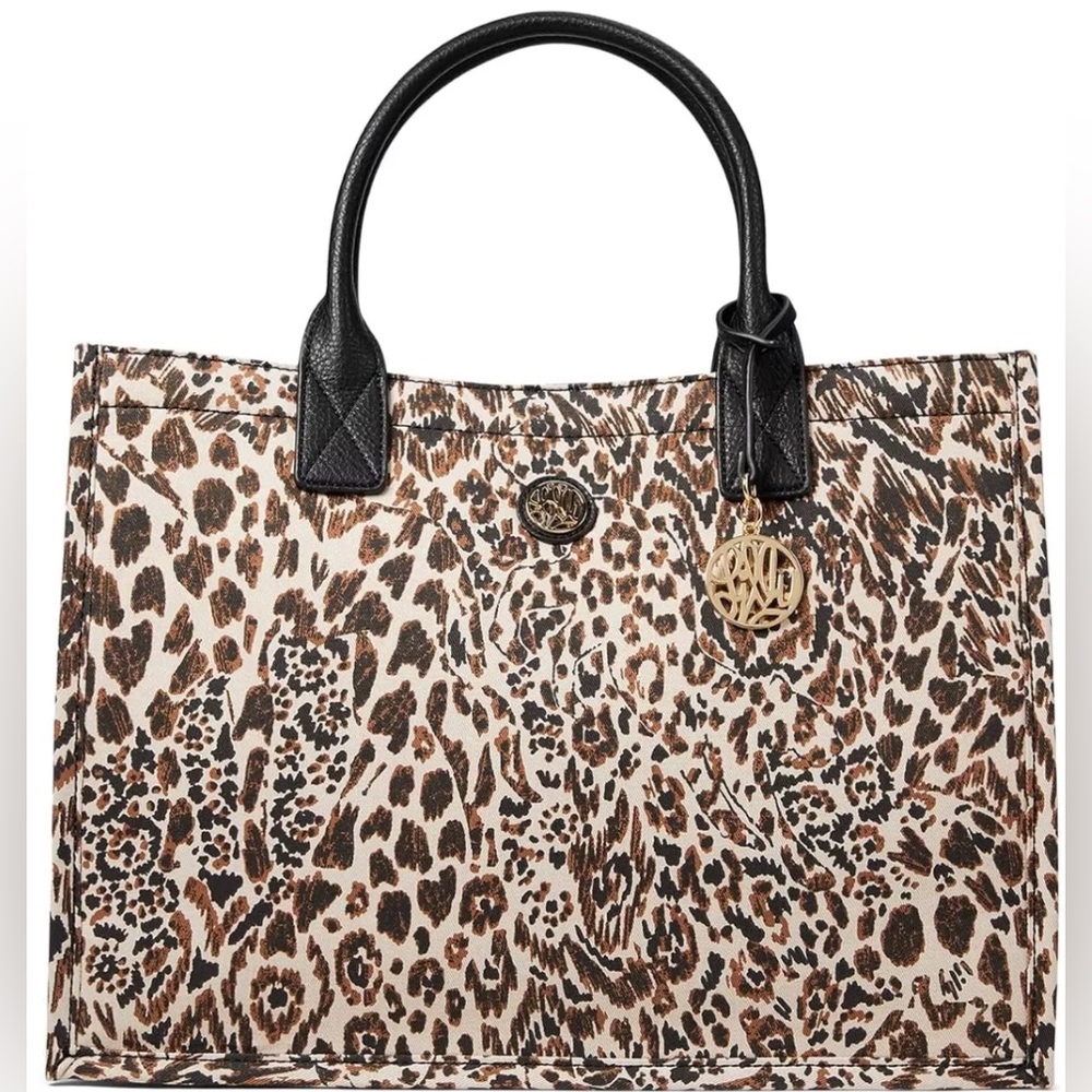 Lilly Pulitzer Winstead Tote NWT - Picture 6 of 16